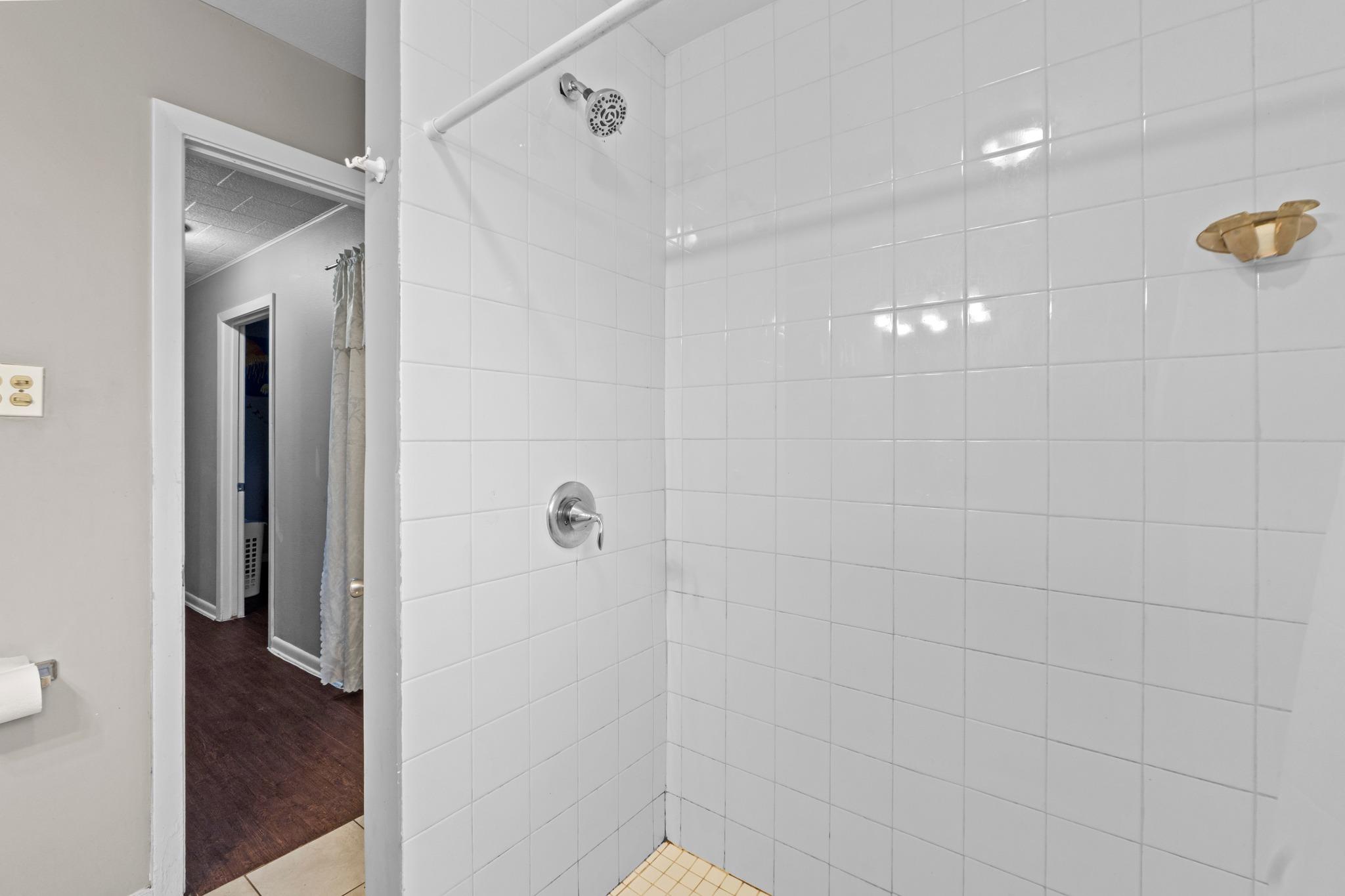 203 E Lola Dr, Austin, TX 78753