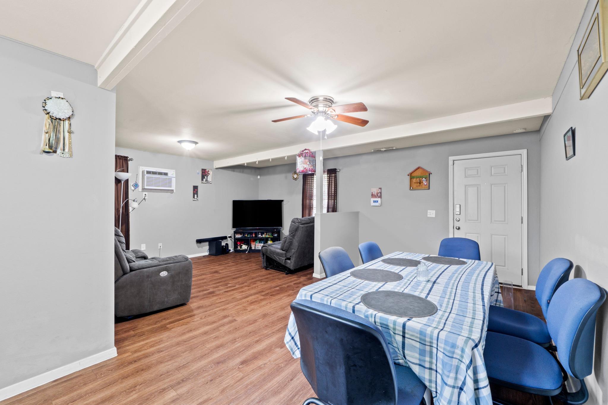 203 E Lola Dr, Austin, TX 78753