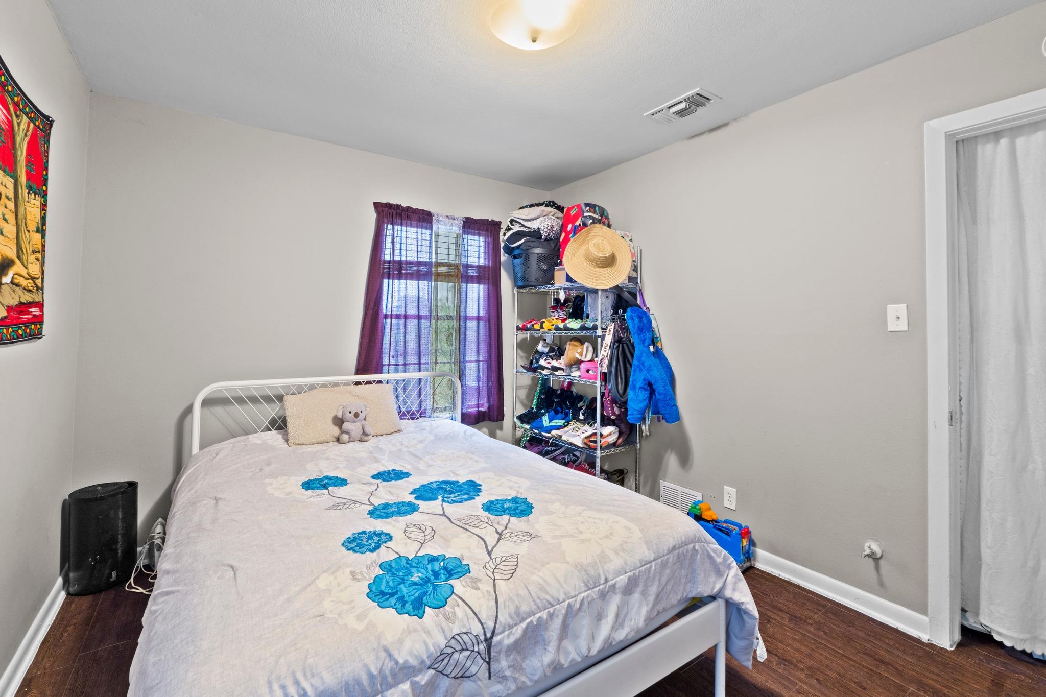 203 E Lola Dr, Austin, TX 78753