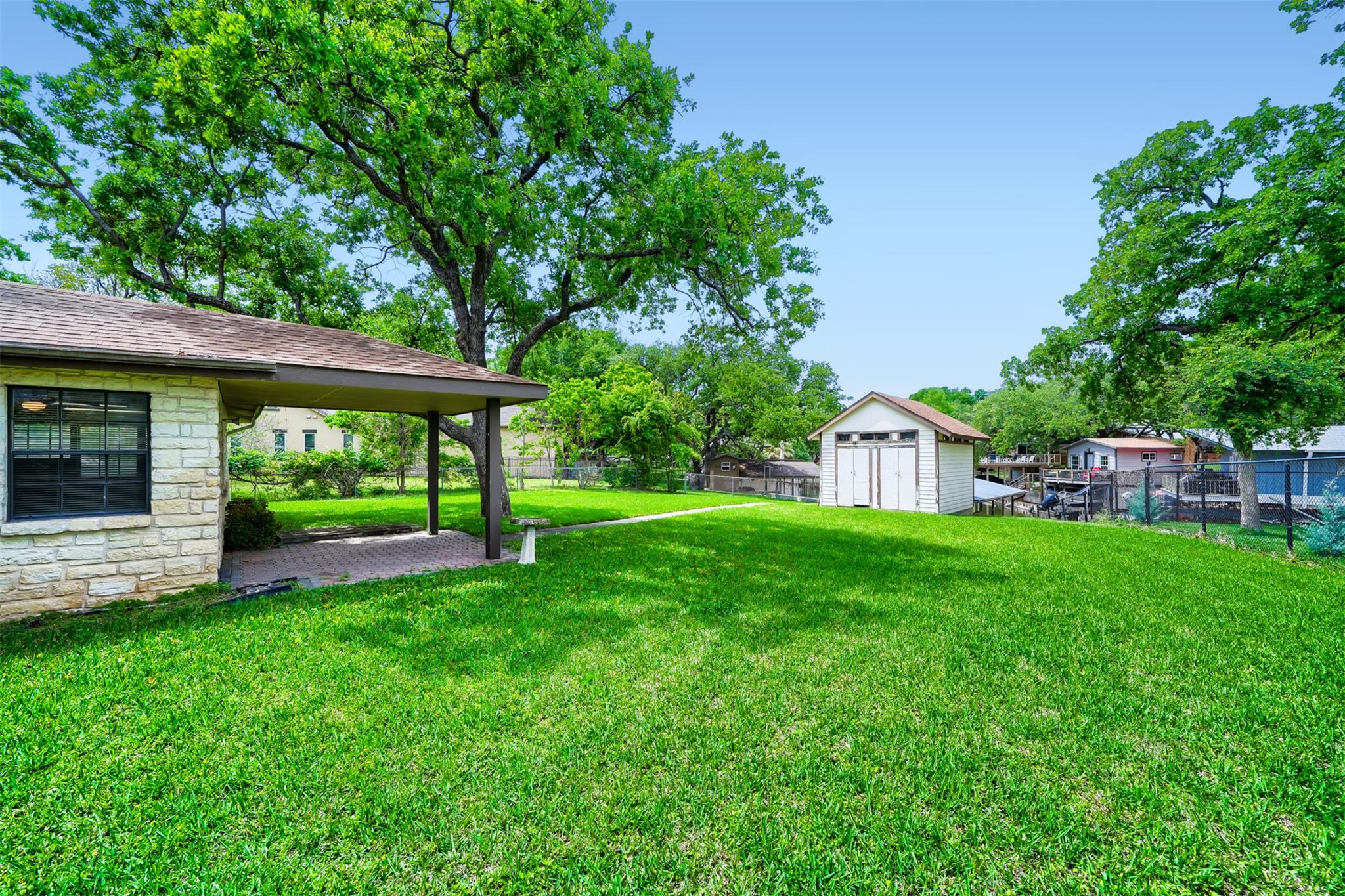 1406 Highland Dr, Marble Falls, TX 78654