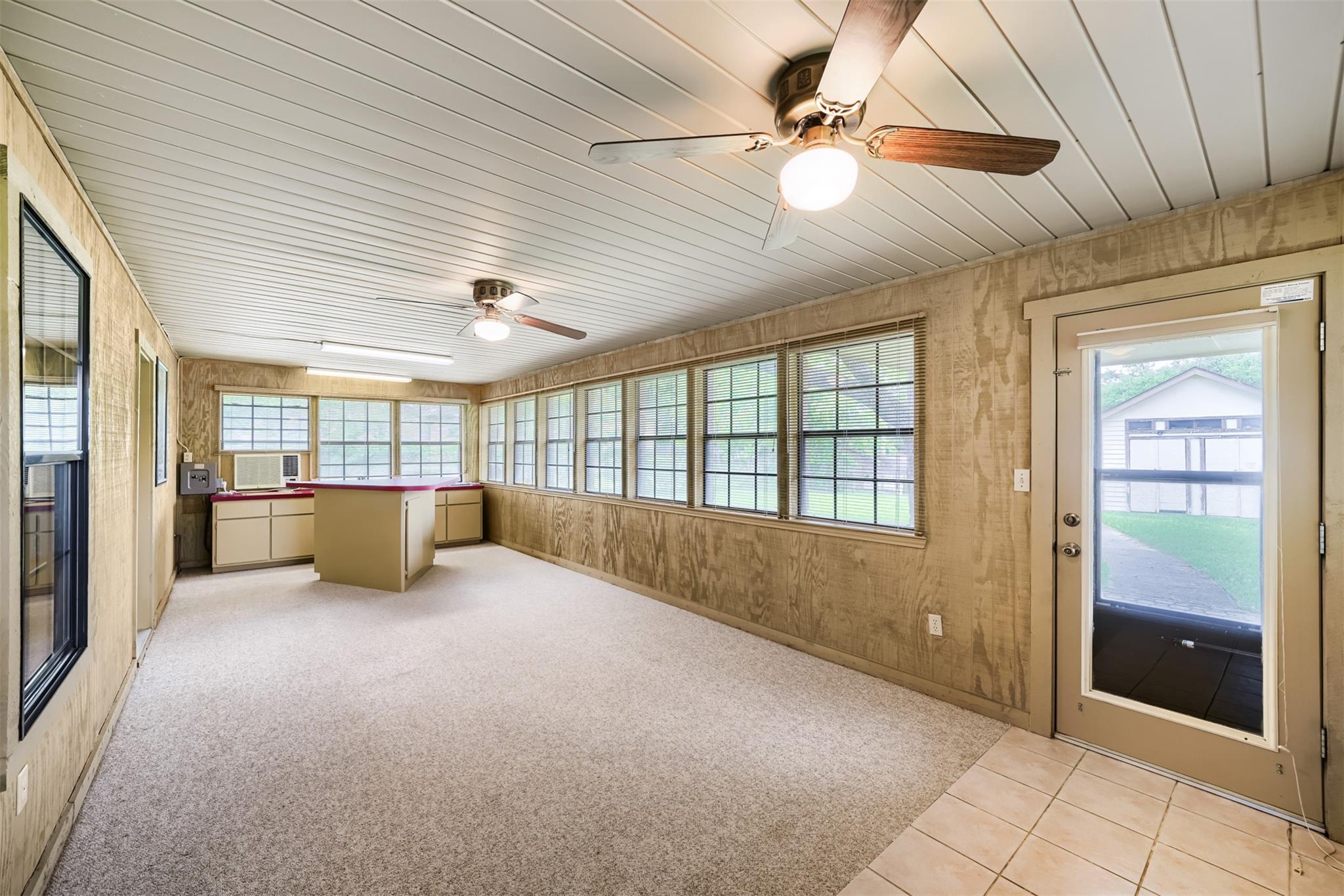 1406 Highland Dr, Marble Falls, TX 78654