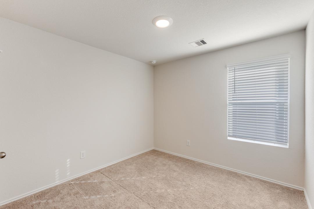 250 Granary Dr, Kyle, TX 78640