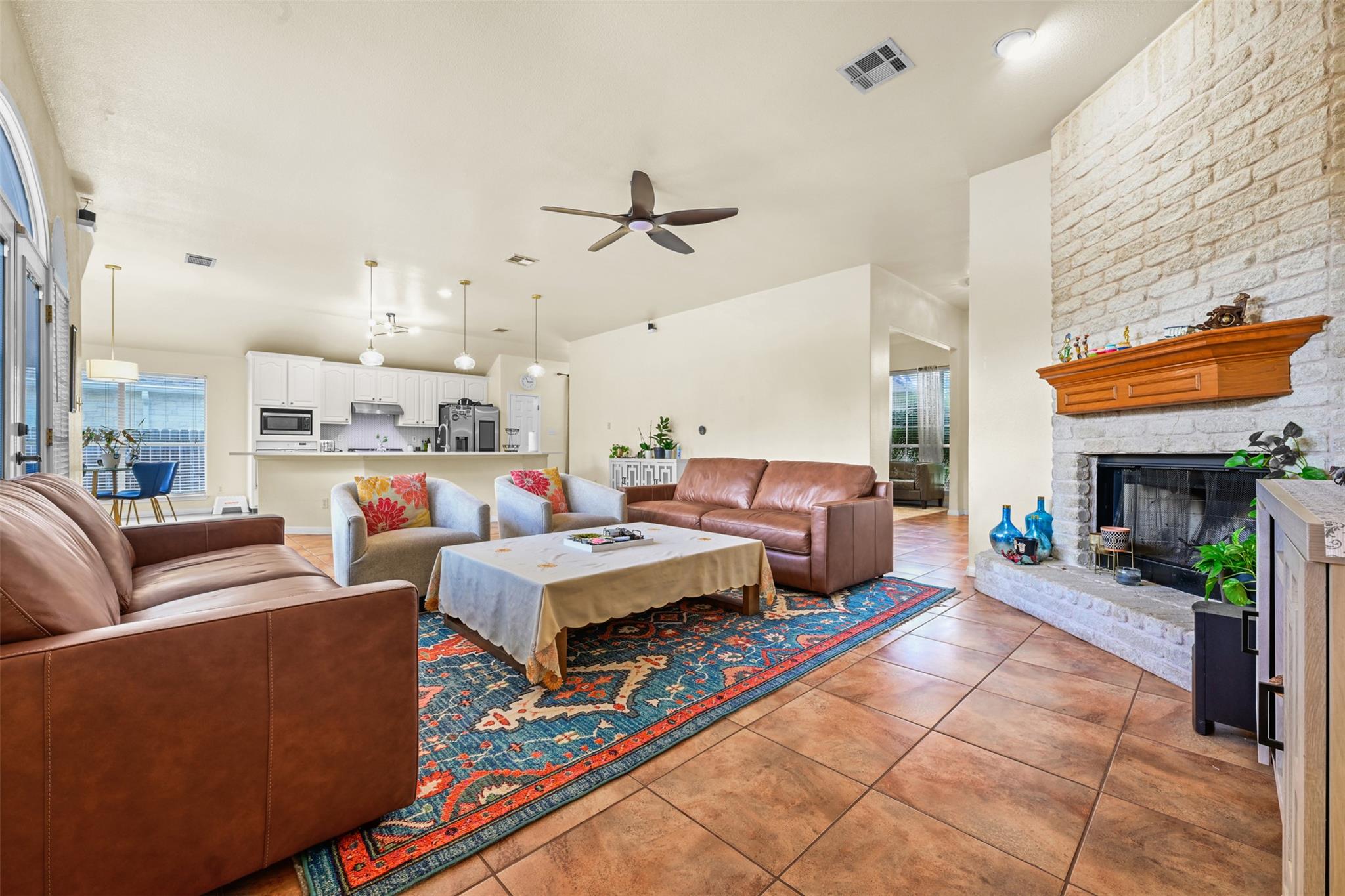 6006 Barletta Dr, Round Rock, TX 78681