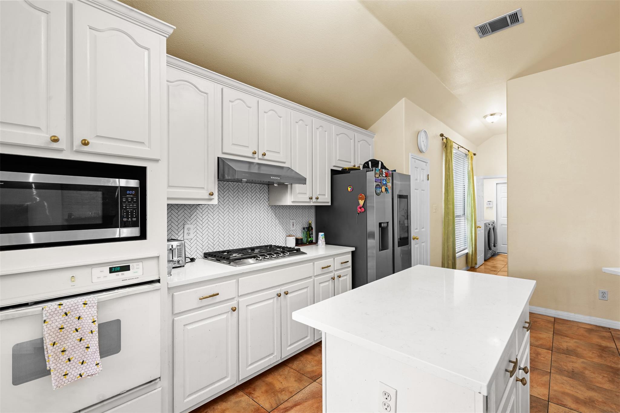 6006 Barletta Dr, Round Rock, TX 78681