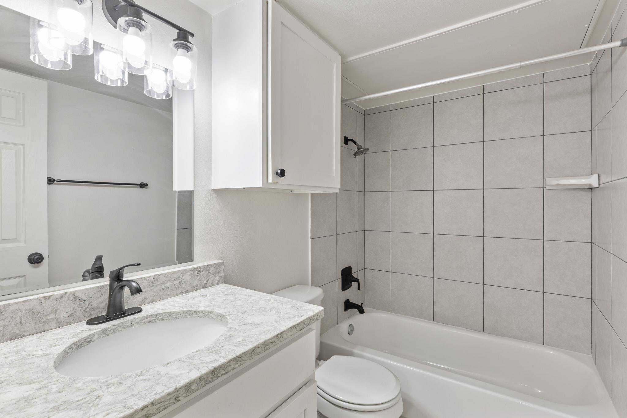 3819 Southway Dr # 105, Austin, TX 78704