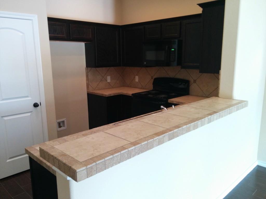 149 Creekside Villa Dr, Kyle, TX 78640