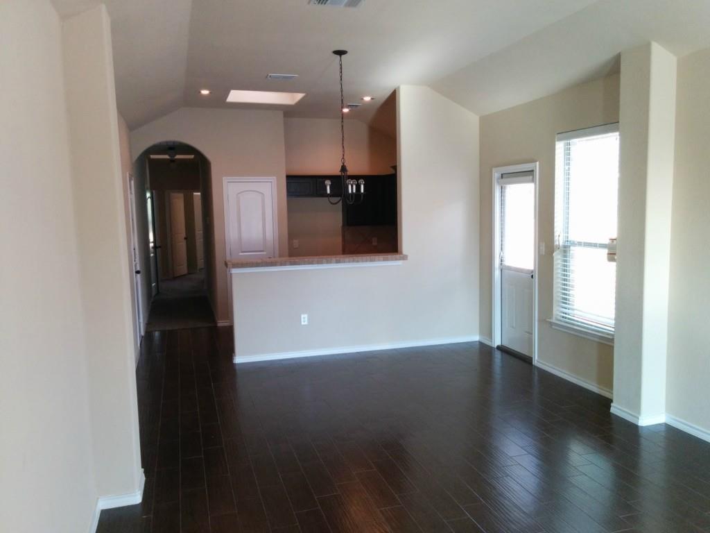 149 Creekside Villa Dr, Kyle, TX 78640