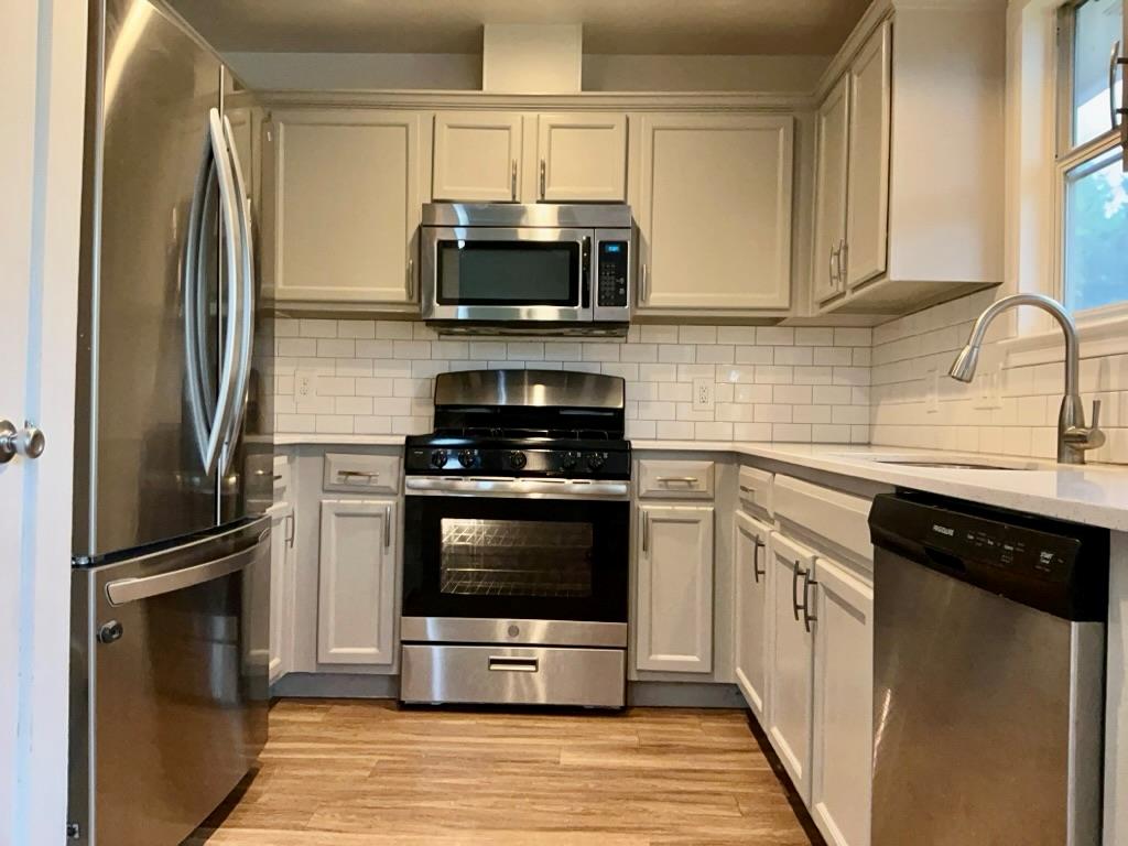 613 Millcreek Ln, Leander, TX 78641