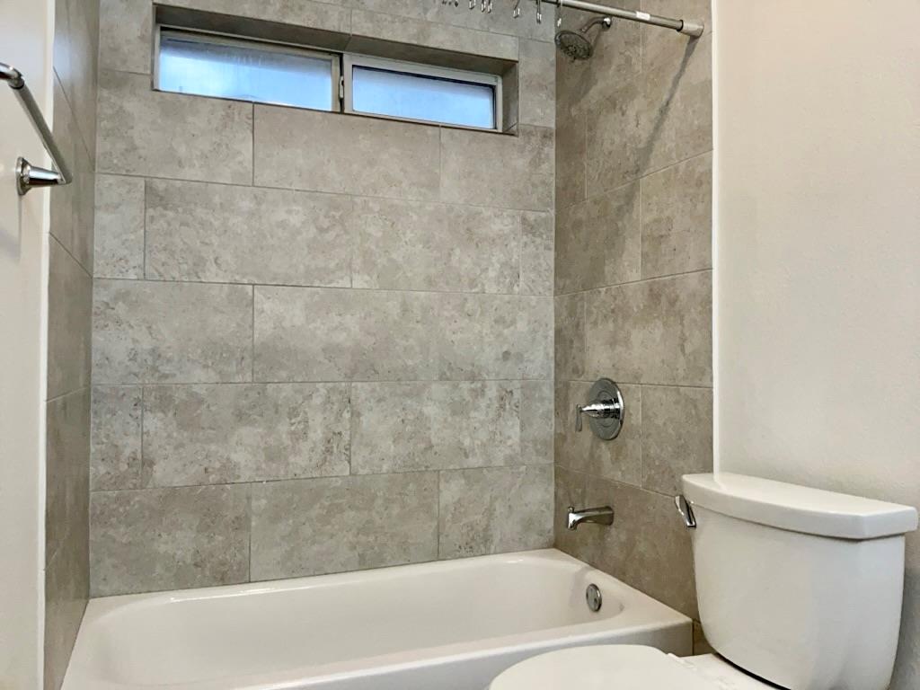 613 Millcreek Ln, Leander, TX 78641