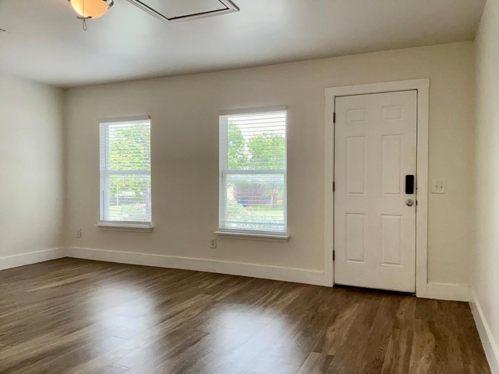 613 Millcreek Ln, Leander, TX 78641