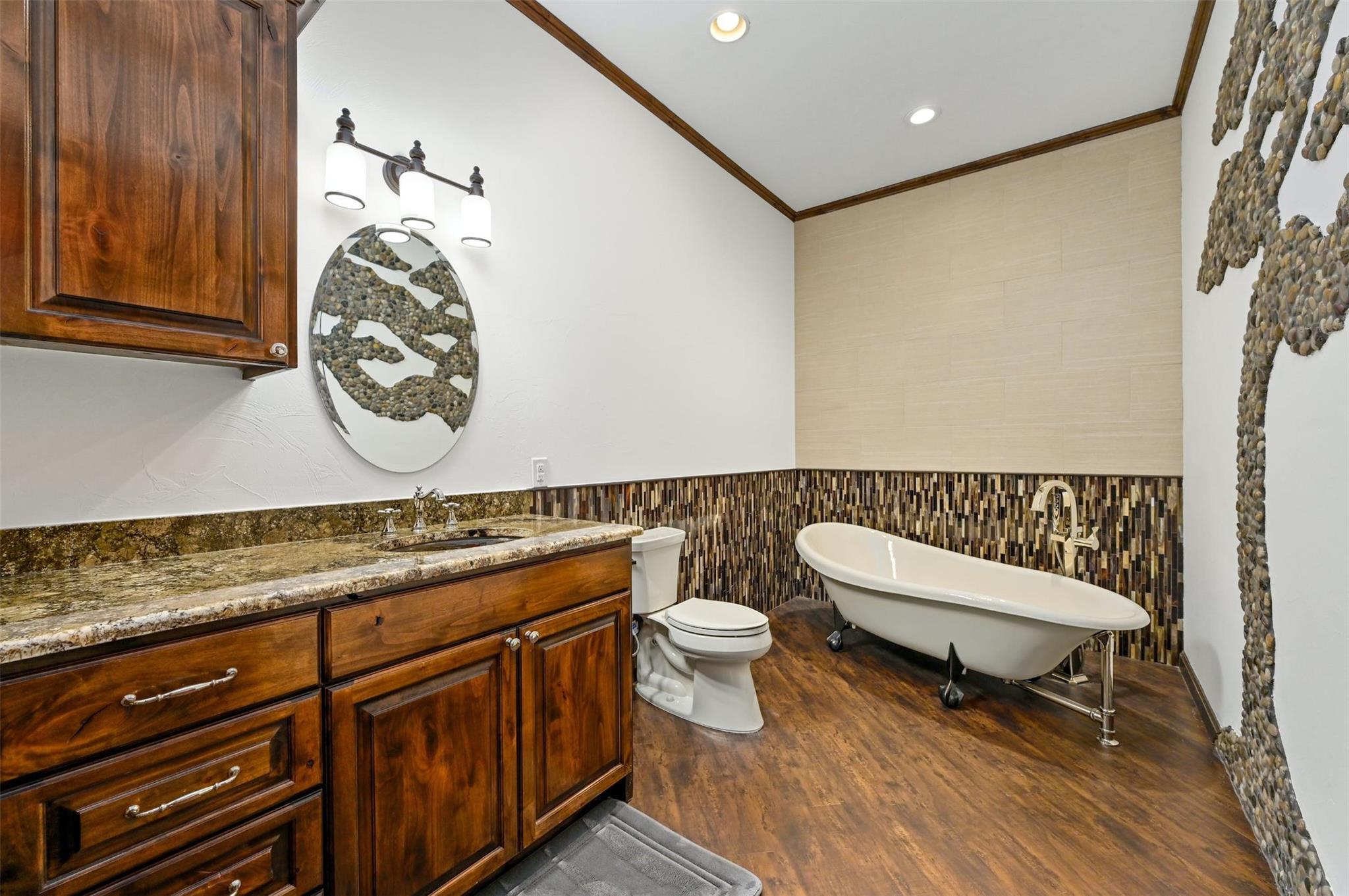 1355 Crystal Springs Ct, Salado, TX 76571