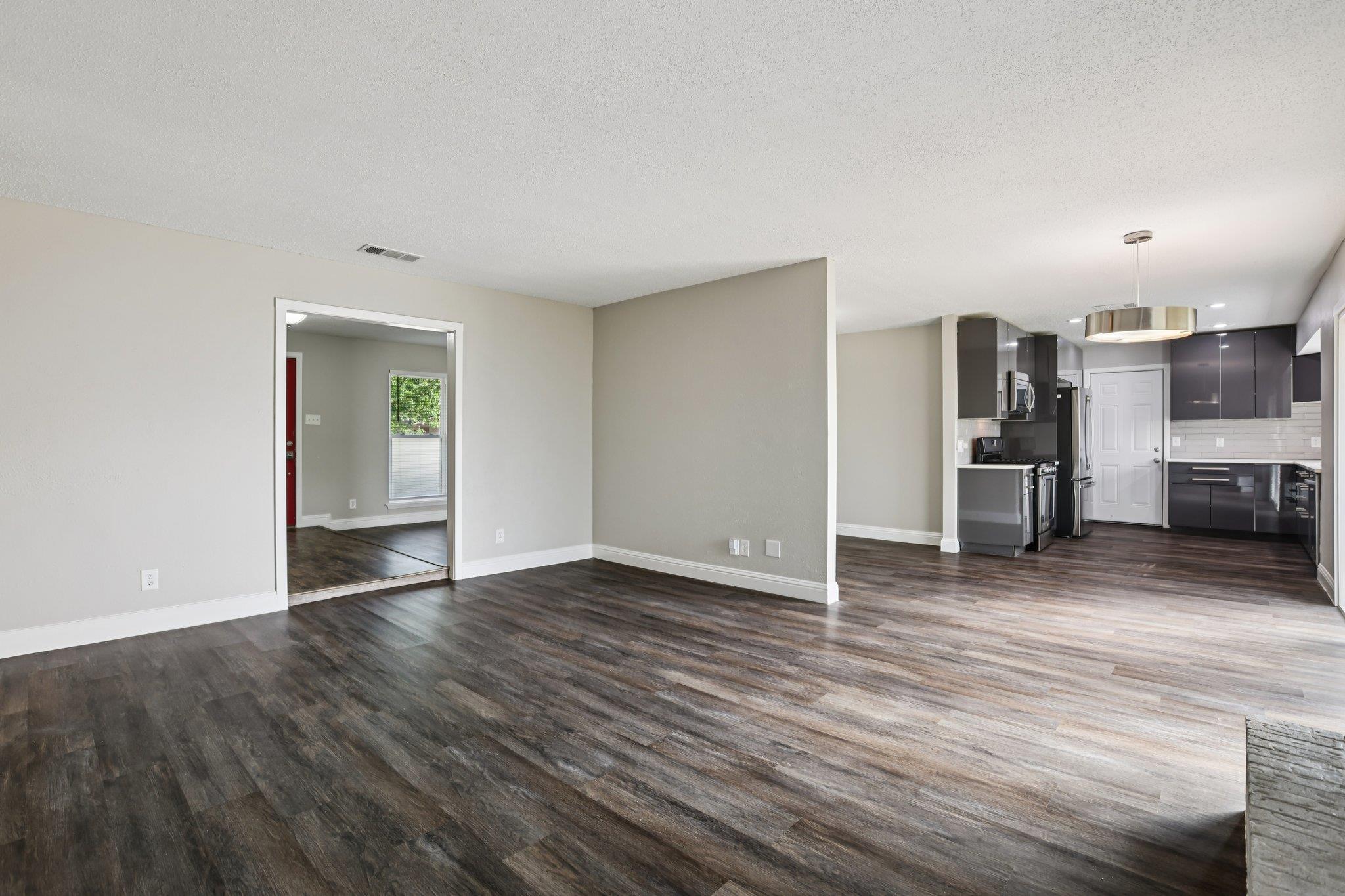 5900 Gateshead Dr, Austin, TX 78745