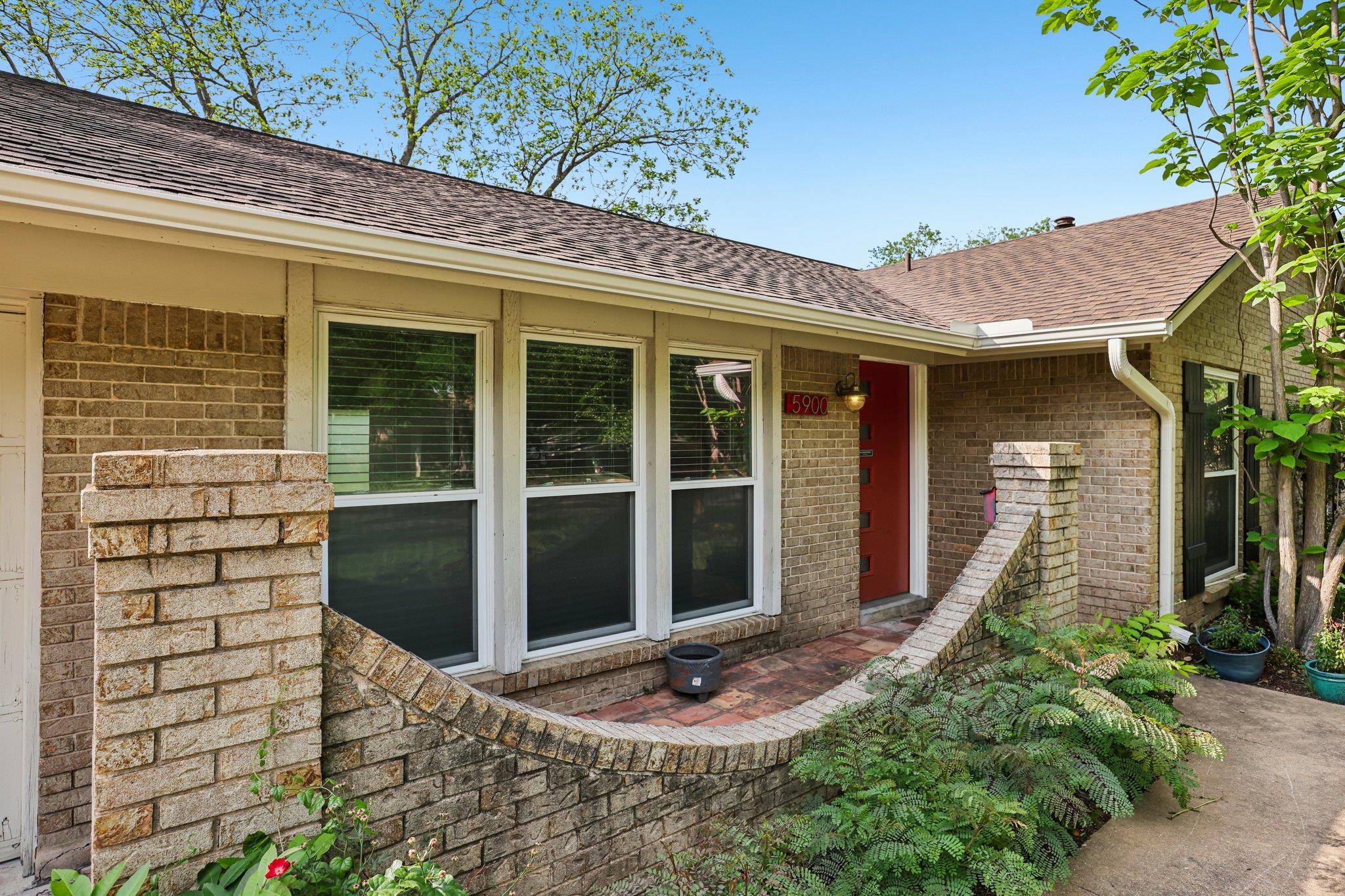 5900 Gateshead Dr, Austin, TX 78745