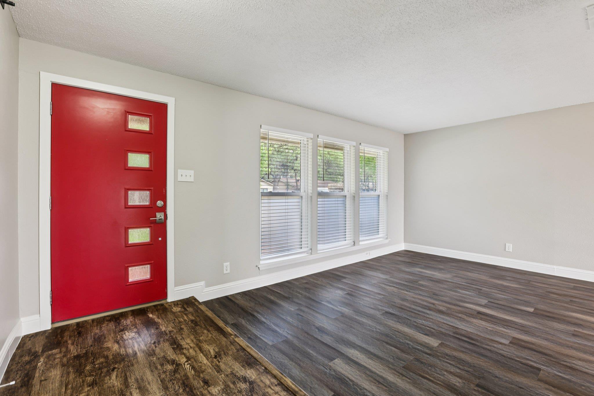 5900 Gateshead Dr, Austin, TX 78745