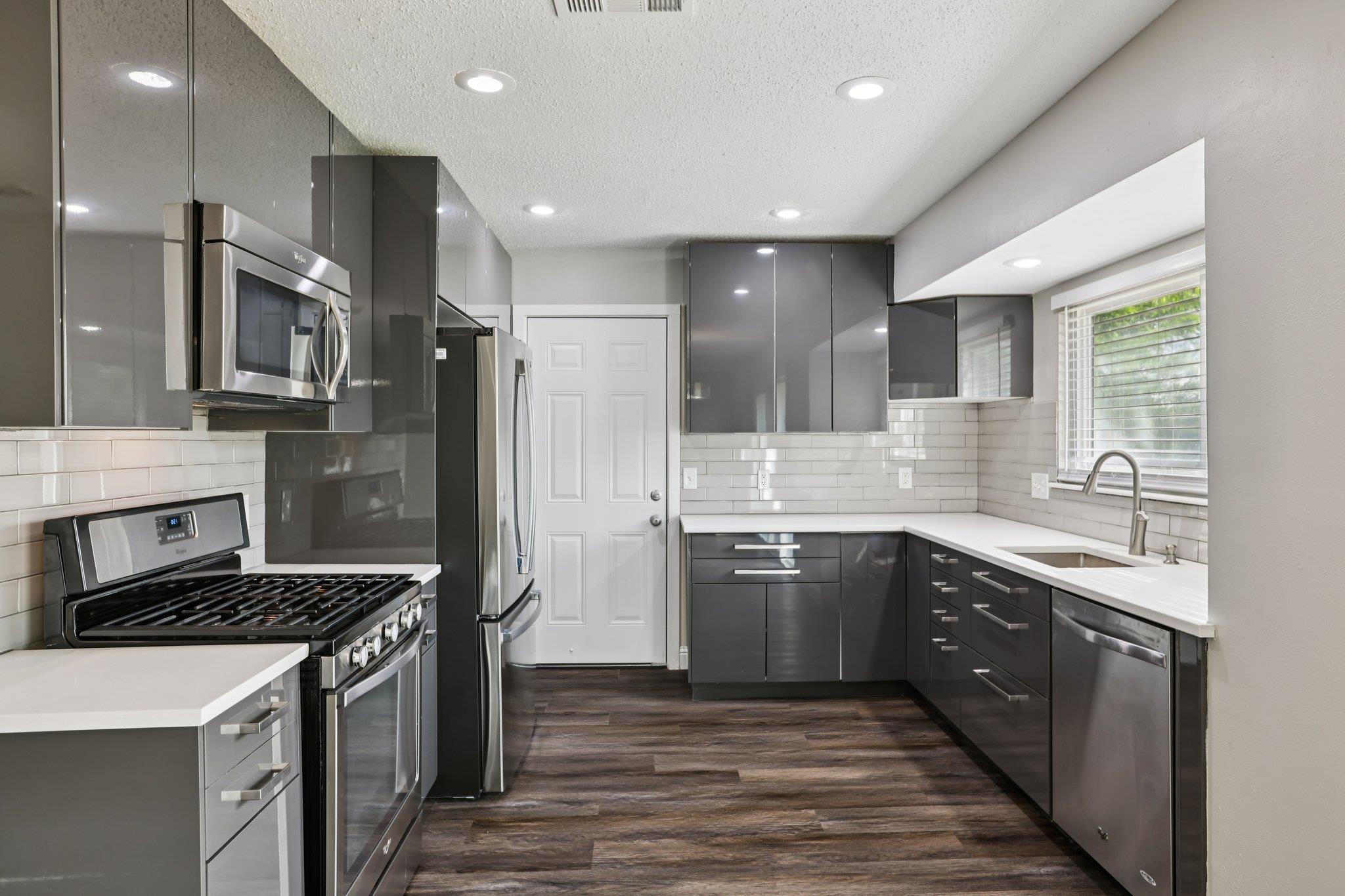 5900 Gateshead Dr, Austin, TX 78745