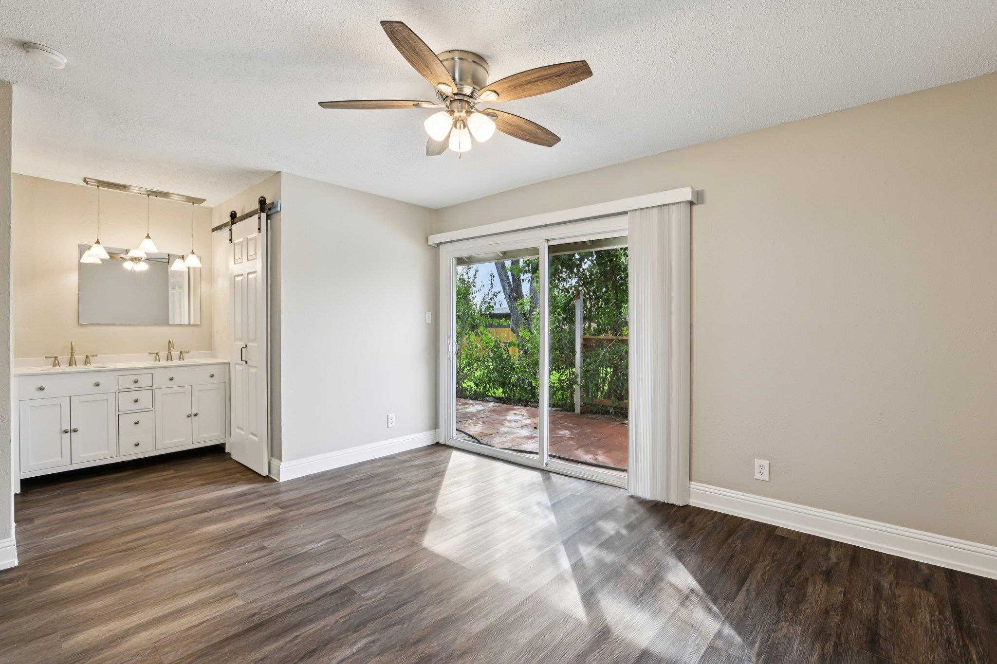 5900 Gateshead Dr, Austin, TX 78745