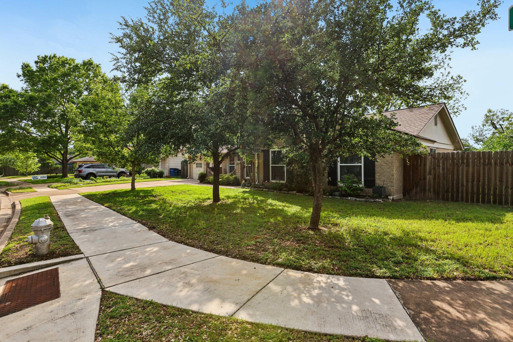 5900 Gateshead Dr, Austin, TX 78745