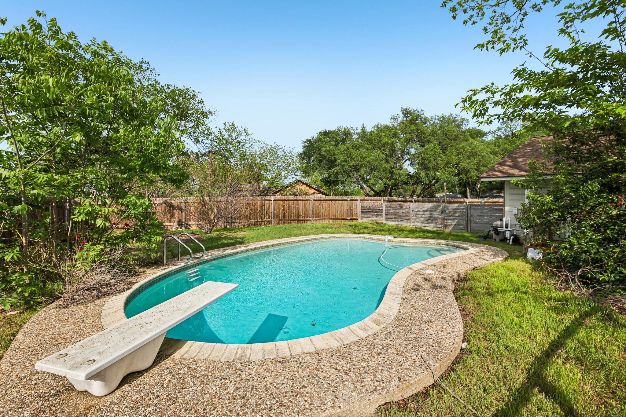 5900 Gateshead Dr, Austin, TX 78745