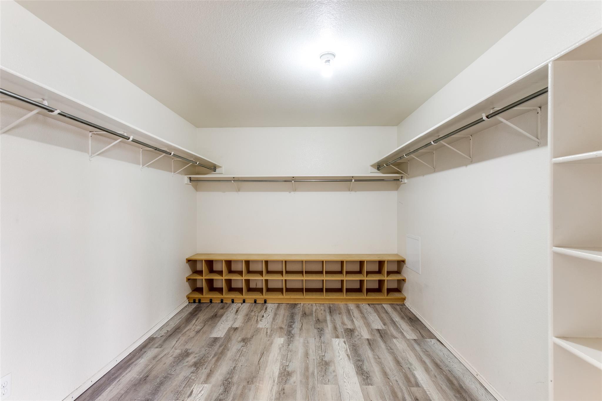 2219 Georgian Dr, Georgetown, TX 78626