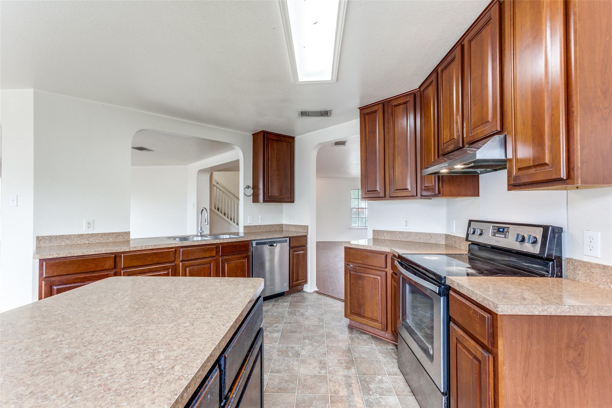 2219 Georgian Dr, Georgetown, TX 78626