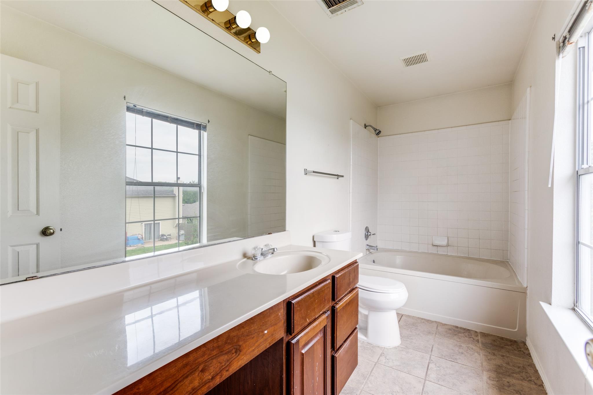 2219 Georgian Dr, Georgetown, TX 78626