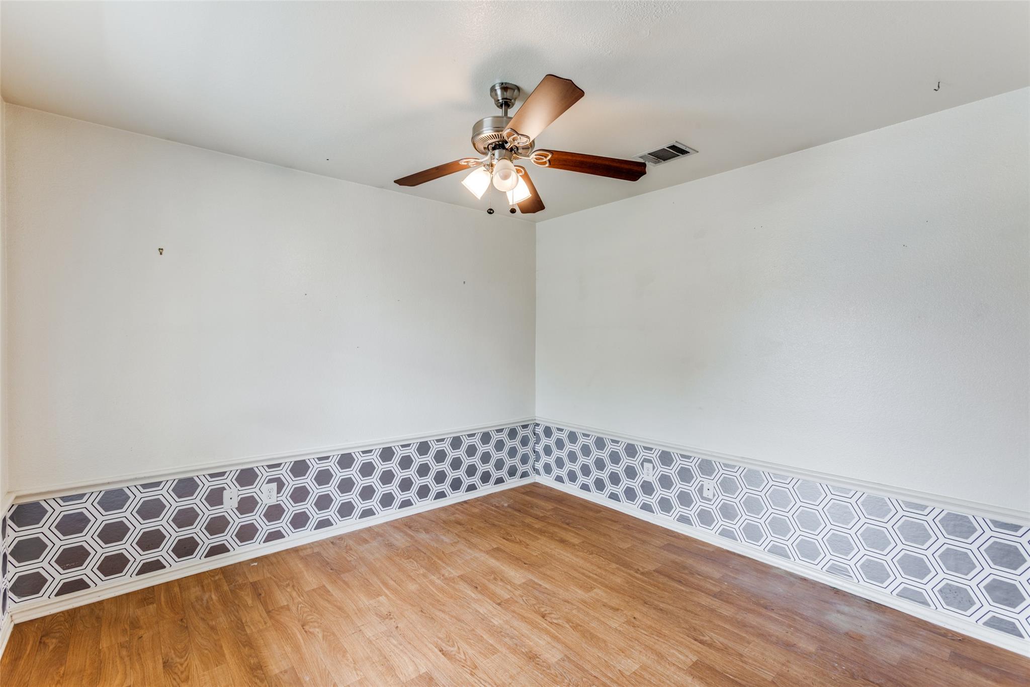 2219 Georgian Dr, Georgetown, TX 78626