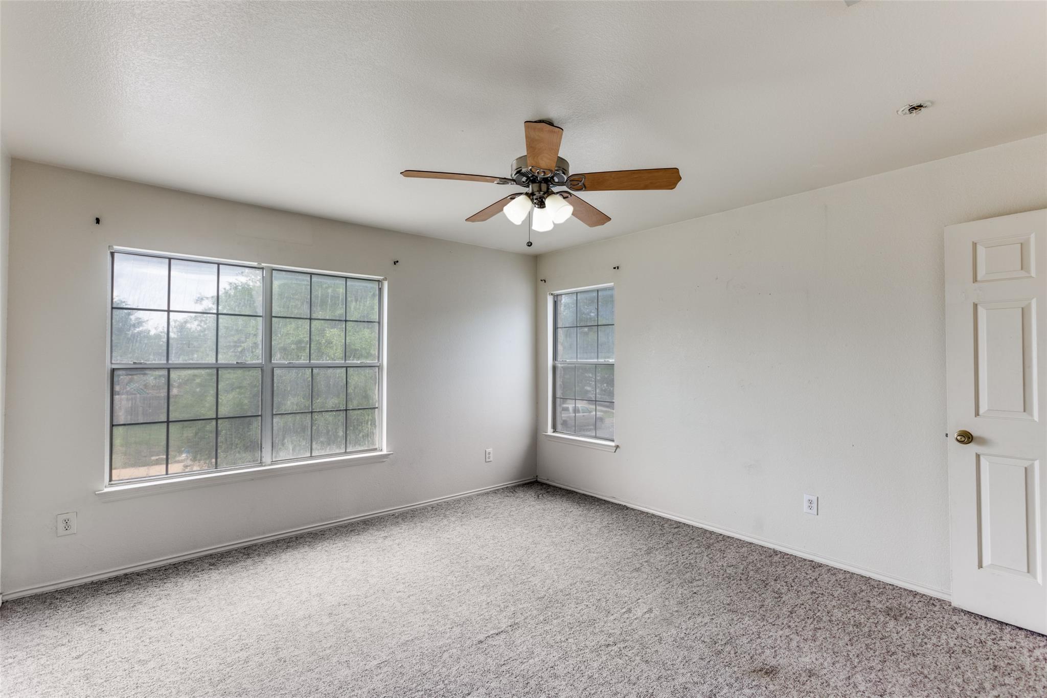 2219 Georgian Dr, Georgetown, TX 78626