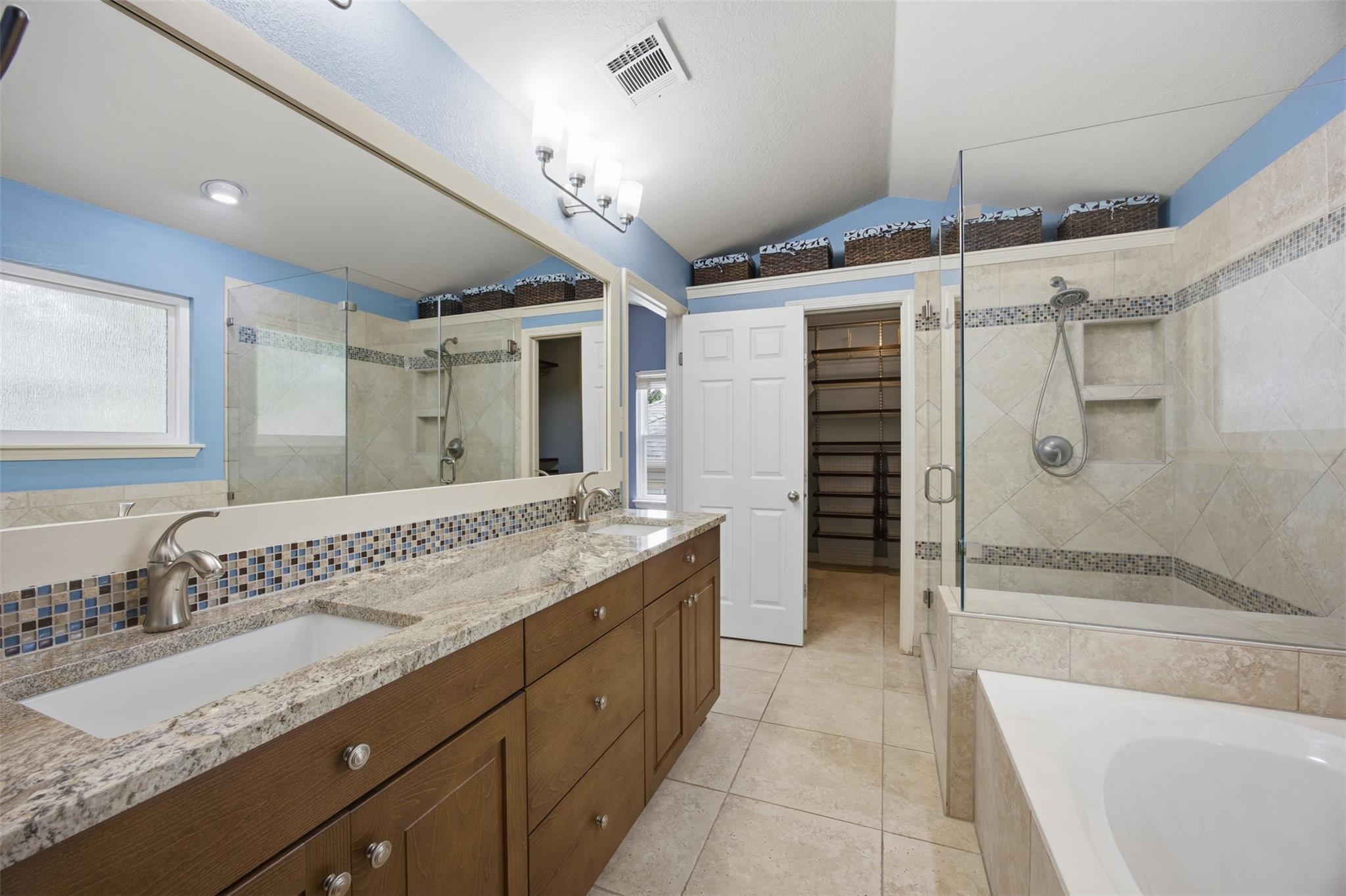 2212 Mockingbird Dr, Round Rock, TX 78681