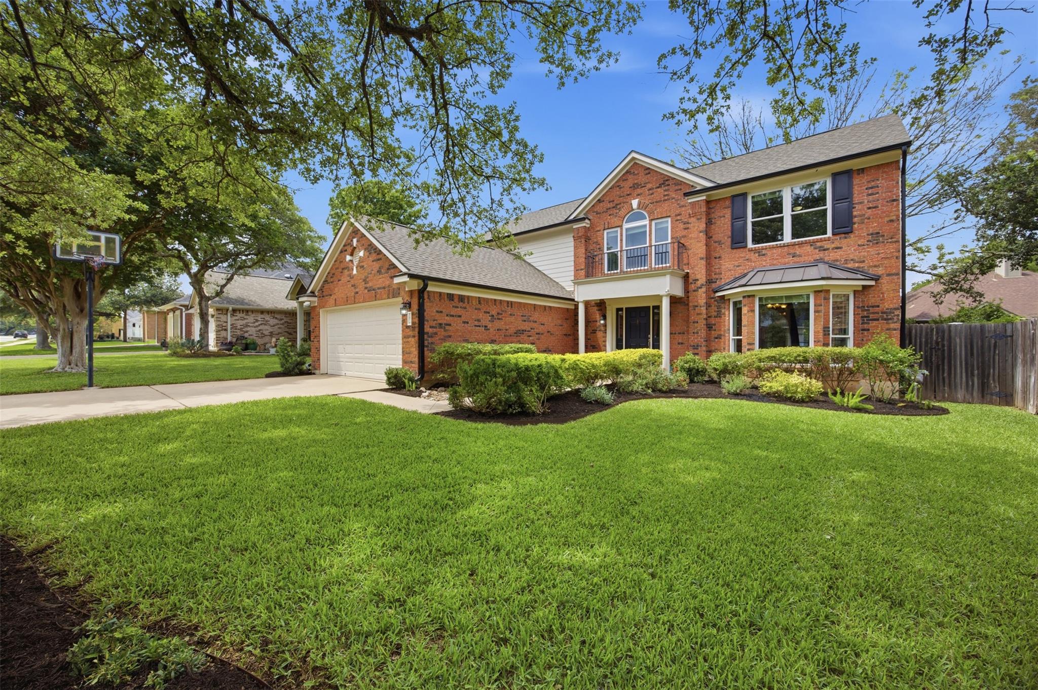 2212 Mockingbird Dr, Round Rock, TX 78681