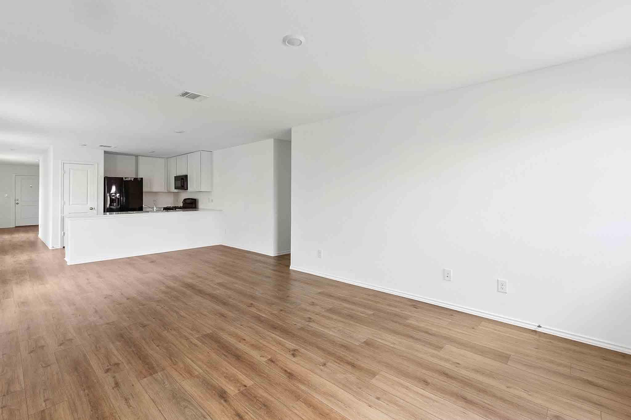 2306 Tornado Aly, Lockhart, TX 78644