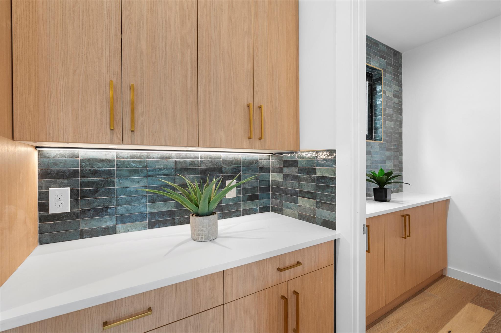 2208 Montclaire St, Austin, TX 78704