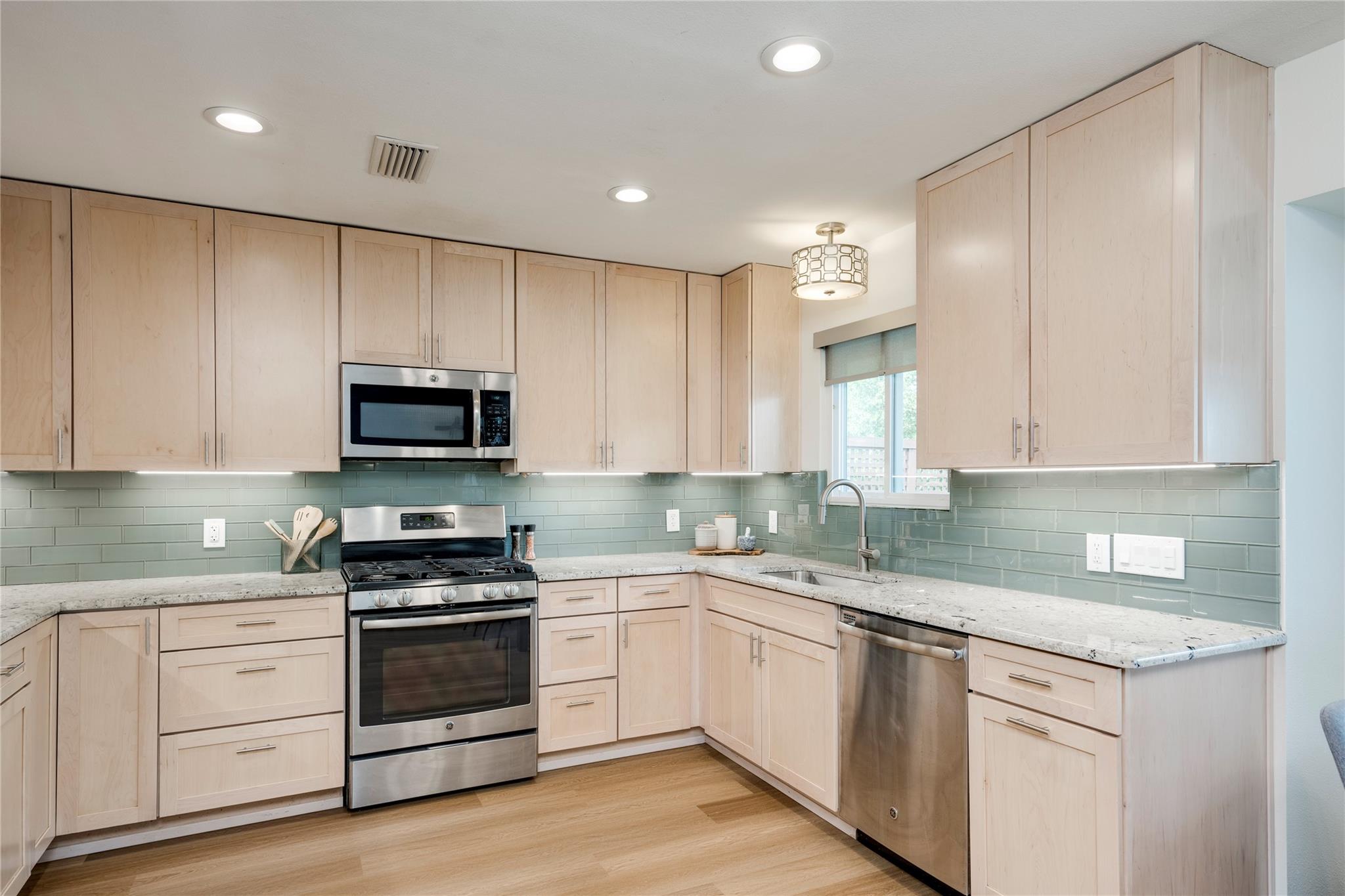 2512 Carlow Dr, Austin, TX 78745