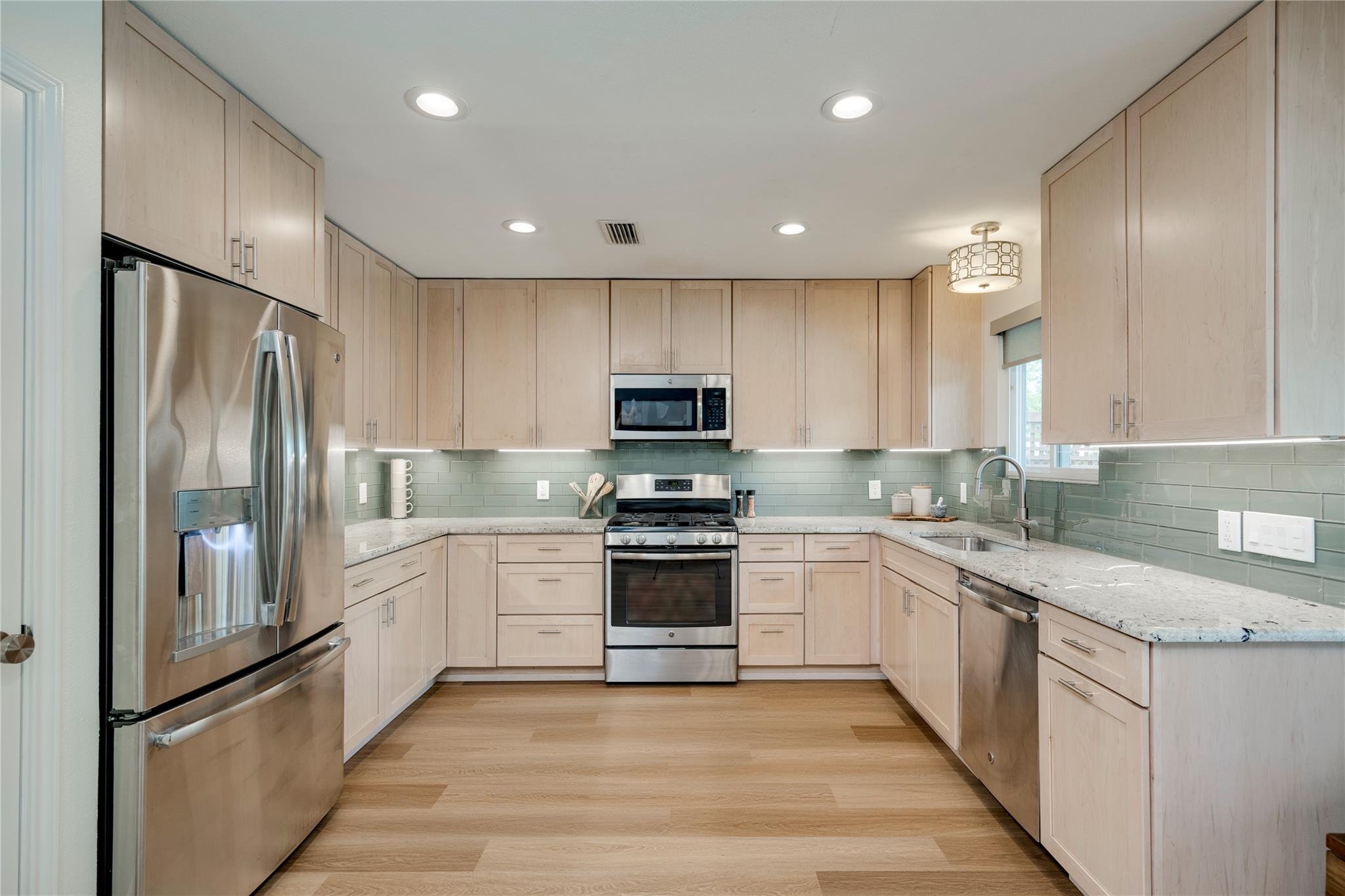 2512 Carlow Dr, Austin, TX 78745