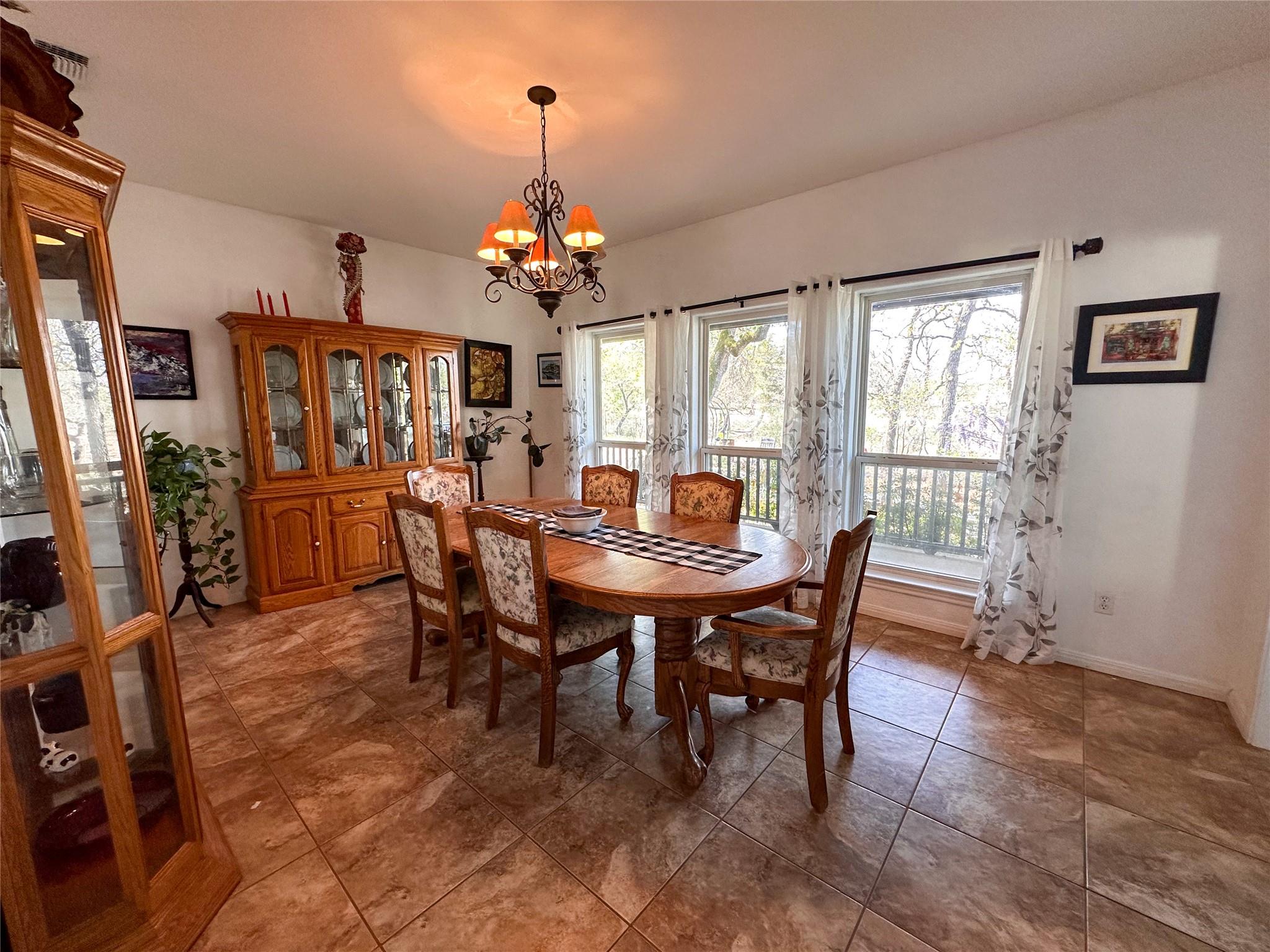 368 Woodlands Dr, Bastrop, TX 78602