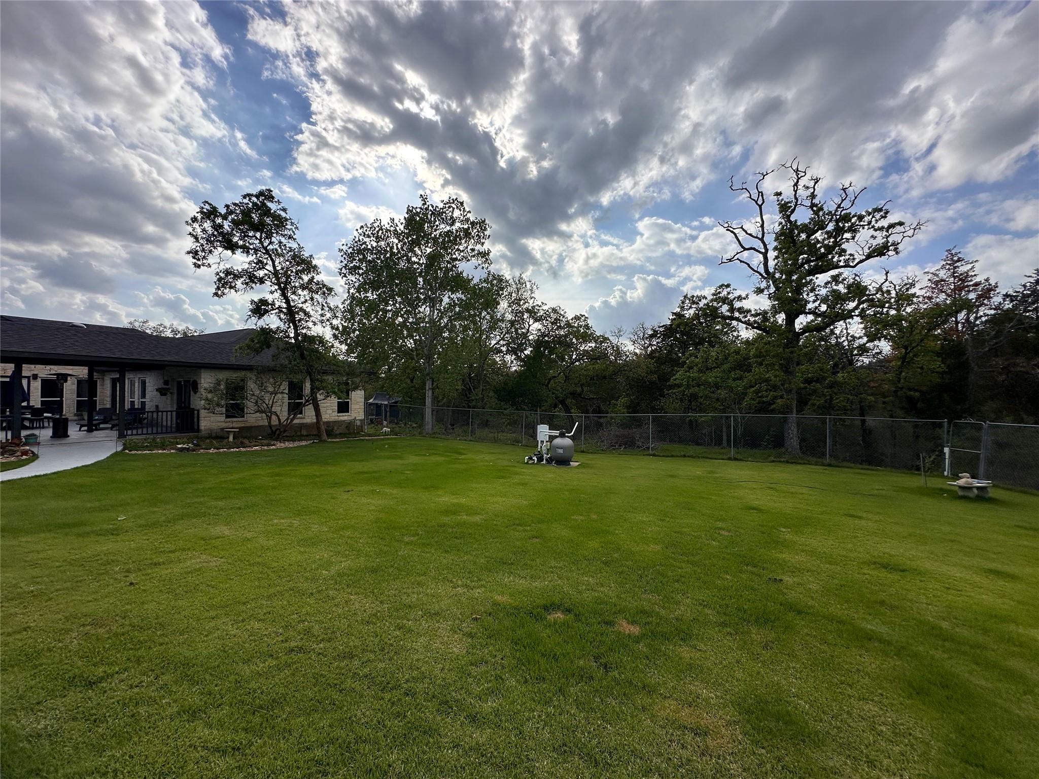 368 Woodlands Dr, Bastrop, TX 78602