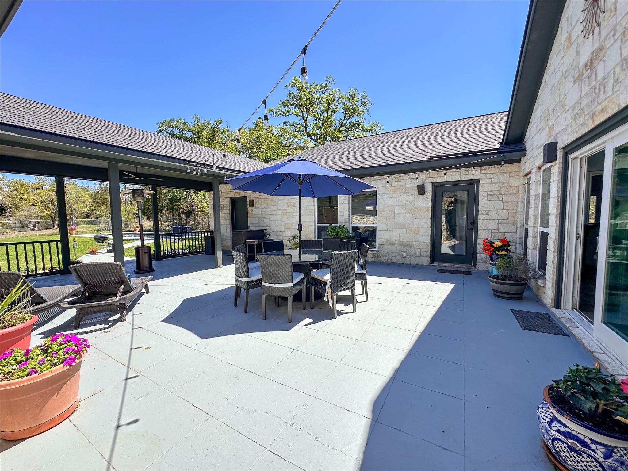 368 Woodlands Dr, Bastrop, TX 78602