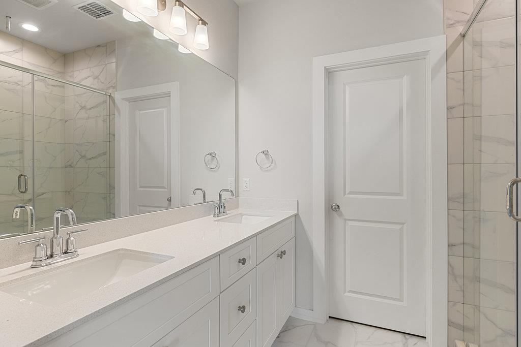 17504 Emperador Dr, Round Rock, TX 78664