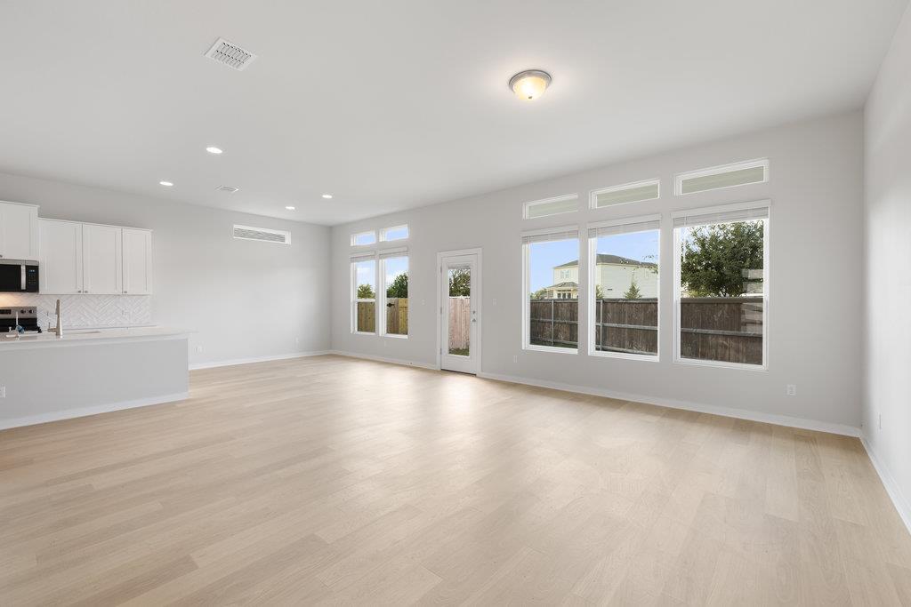 17504 Emperador Dr, Round Rock, TX 78664