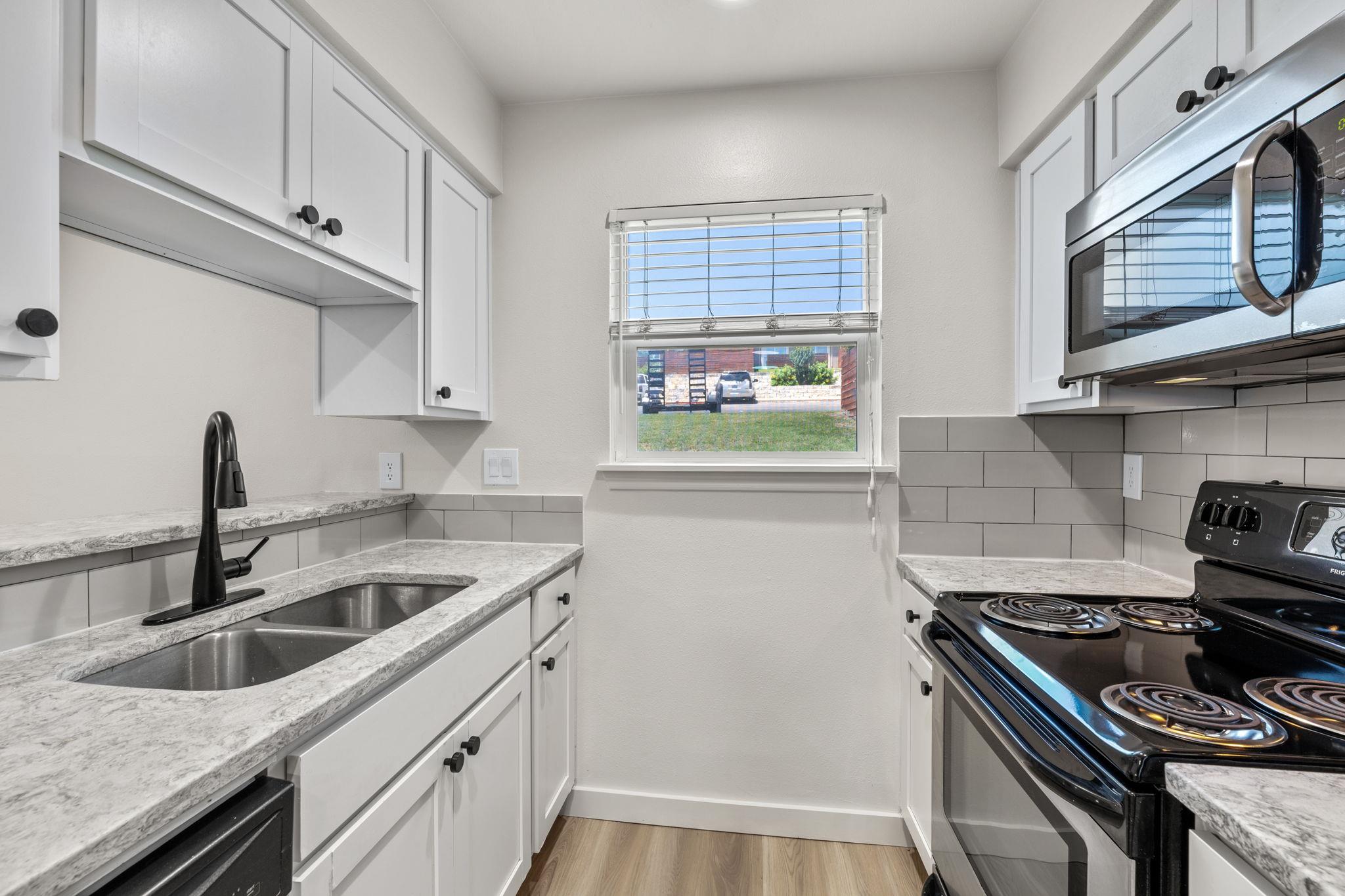 3819 Southway Dr # 220, Austin, TX 78704