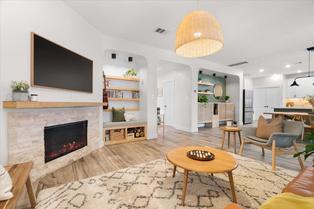 2106 Golden Arrow Ave, Cedar Park, TX 78613