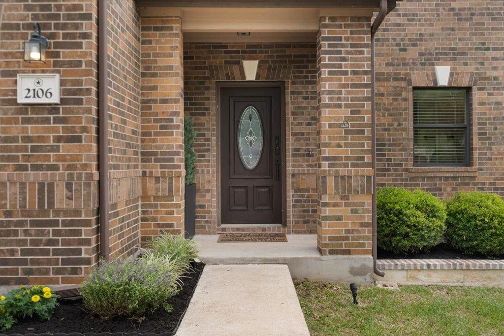 2106 Golden Arrow Ave, Cedar Park, TX 78613