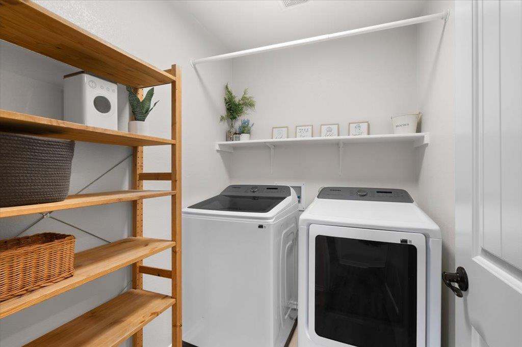 2106 Golden Arrow Ave, Cedar Park, TX 78613