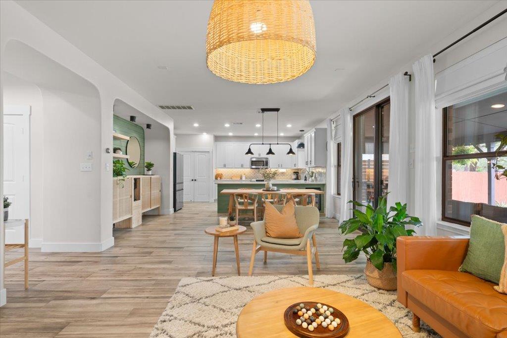 2106 Golden Arrow Ave, Cedar Park, TX 78613