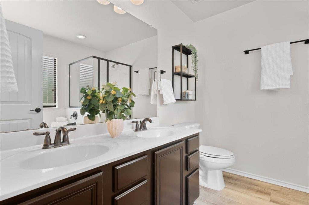 2106 Golden Arrow Ave, Cedar Park, TX 78613