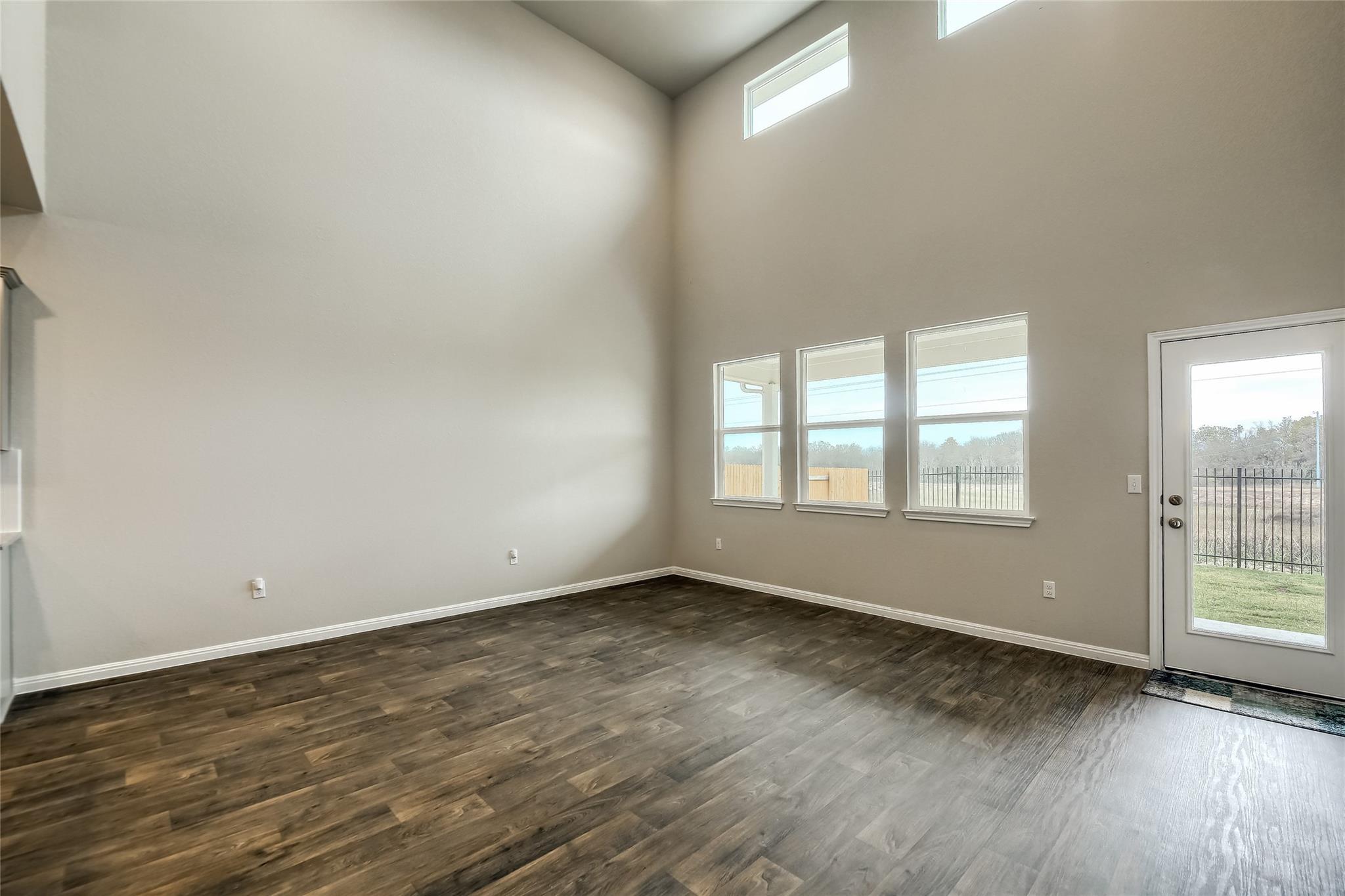 603 Bluffview Dr, Bastrop, TX 78602