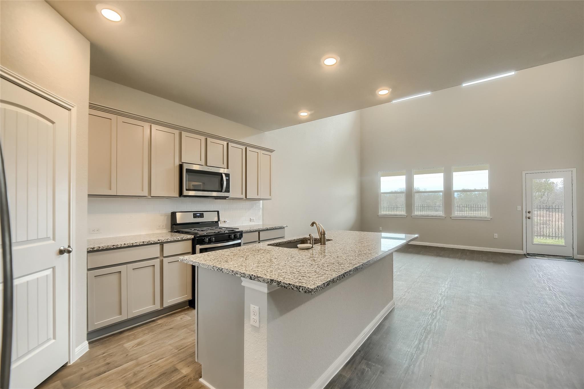 603 Bluffview Dr, Bastrop, TX 78602