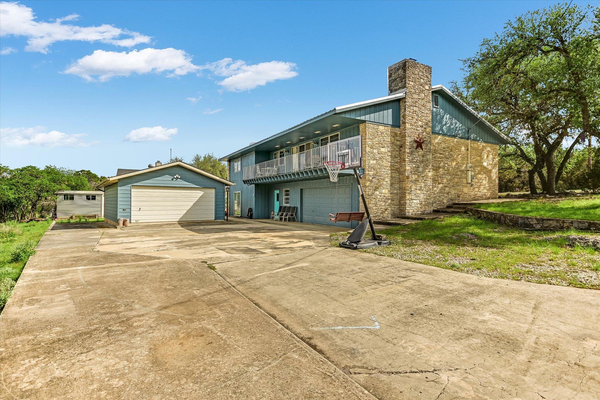 224 Circle Hvn, Canyon Lake, TX 78133