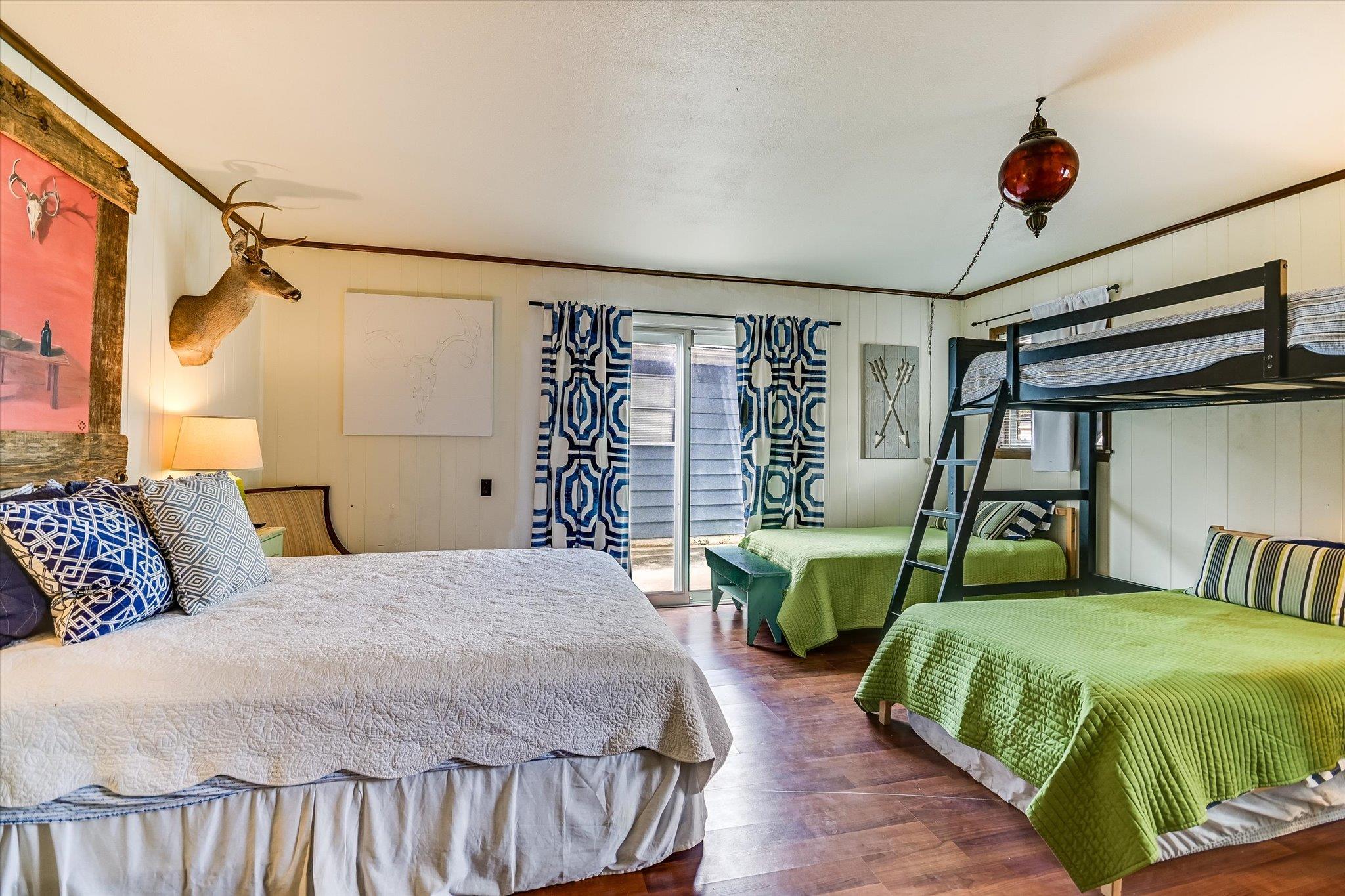 224 Circle Hvn, Canyon Lake, TX 78133