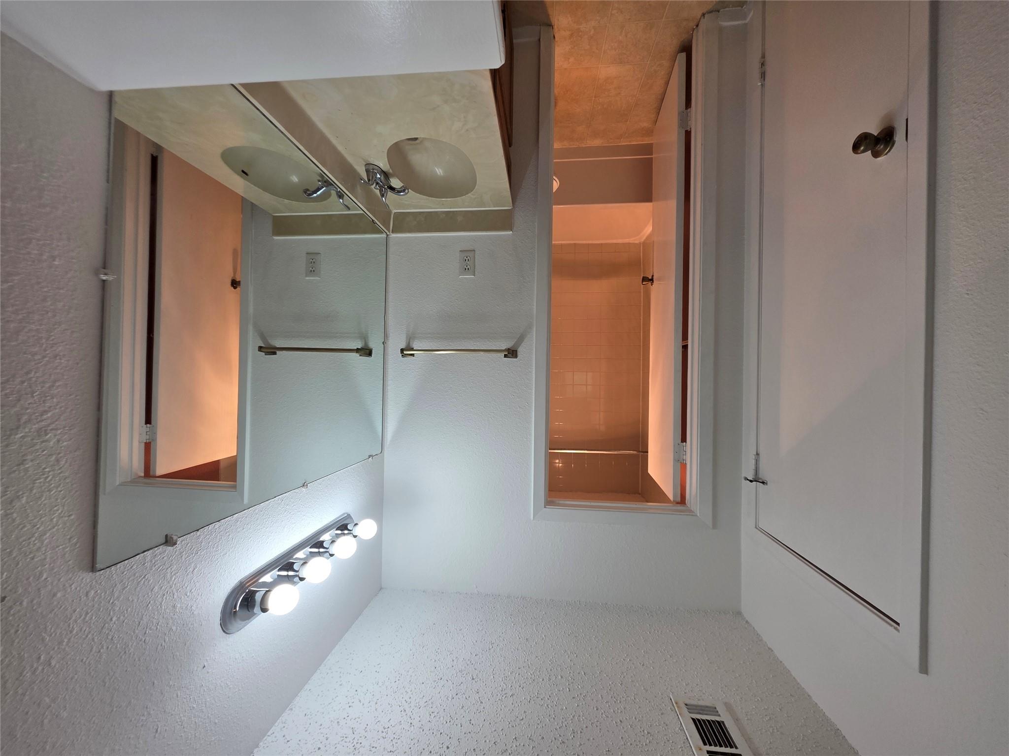 8818 Clearbrook Trl, Austin, TX 78729