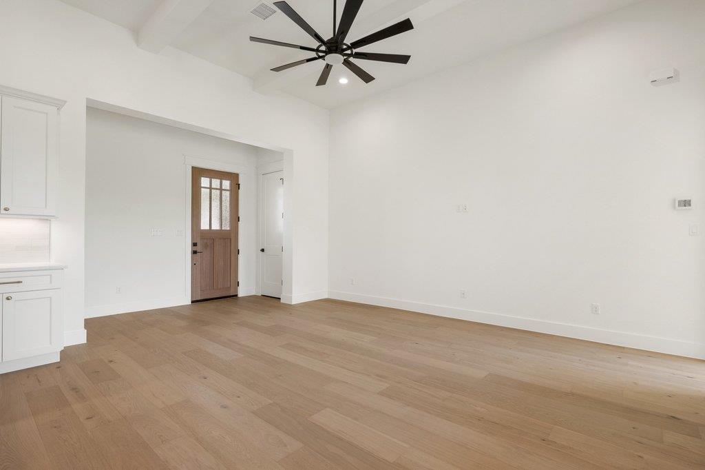 501 Ranchview Dr, Johnson City, TX 78636